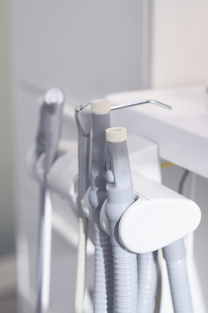 Internal tooth whitening by endodontists in Castle Hill